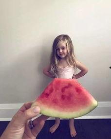 网红吃瓜和朋友比大小,朋友比大小,谁才是瓜王之王? 第3张 网红吃瓜和朋友比大小,朋友比大小,谁才是瓜王之王? 第3张