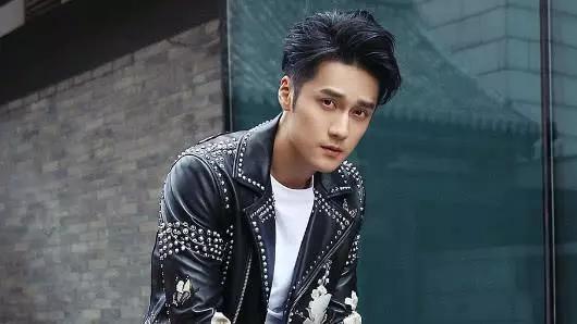 蒋劲夫二度爆料了吗视频,揭秘事件背后真相  第1张